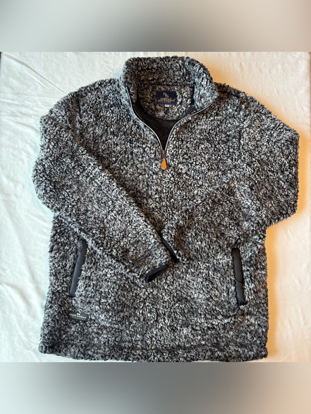 Simply Southern Women's Gray and White Mottled Sherpa 1/4 Zip Pullover- Pockets